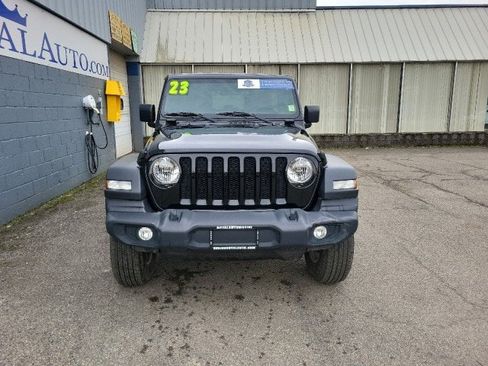 Used 2023 Jeep Wrangler Unlimited Sport AWD/4WD image 4