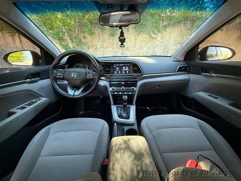Used 2020 Hyundai Elantra Value Edition FWD image 15
