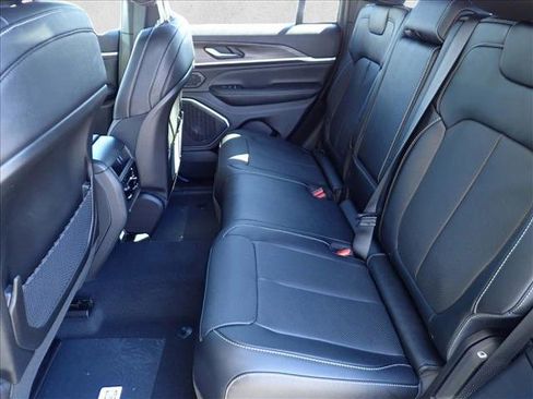 New 2026 Jeep Grand Cherokee Limited Reserve image 10