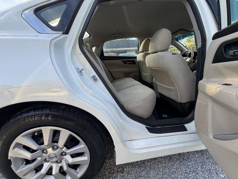 Used 2016 Nissan Altima 2.5 S w/ Power Driver Seat Package image 13