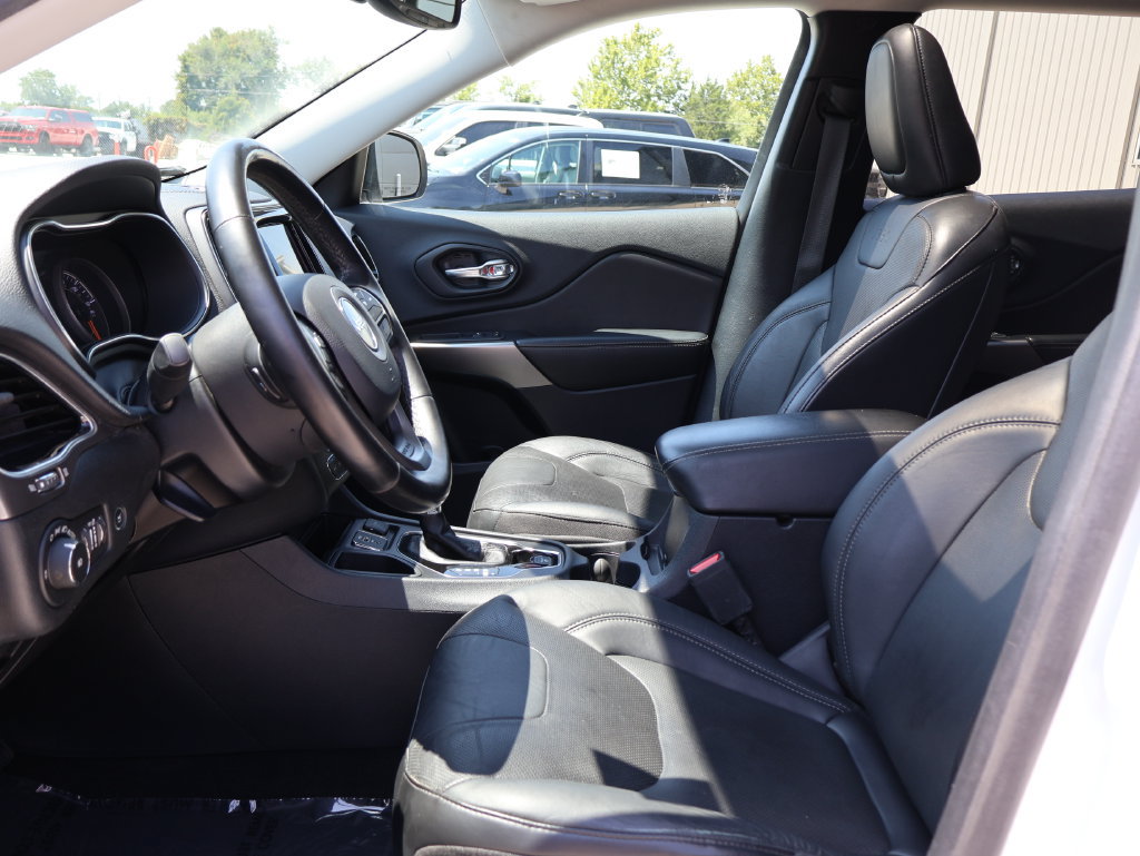 Used 2020 Jeep Cherokee Limited FWD image 22