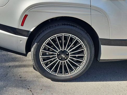 New 2026 Hyundai Ioniq 9 Calligraphy image 5