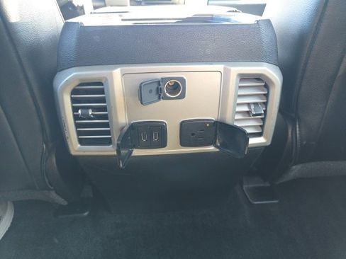 Used 2017 Ford F250 Lariat w/ Lariat Value Package image 7