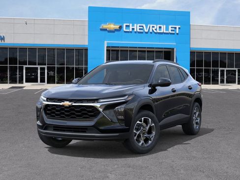 New 2026 Chevrolet Trax LT w/ Driver Confidence Package image 30