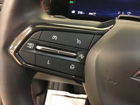 Used 2024 Chevrolet Traverse RS w/ LPO, Floor Liner Package image 31