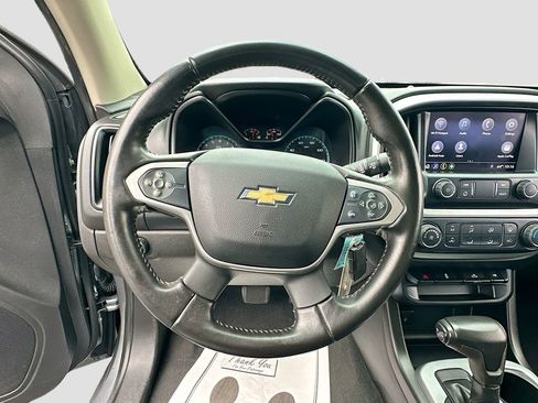 Used 2020 Chevrolet Colorado LT image 11