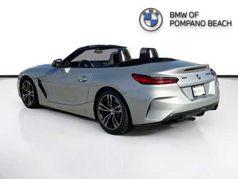 Used 2020 BMW Z4 M40i w/ Driving Assistance Package image 5