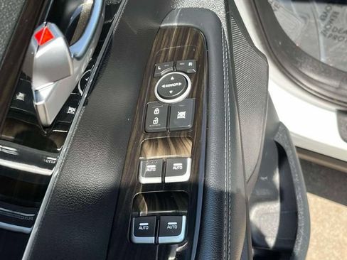 Used 2019 Kia Sorento FWD V6 image 27
