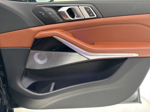 Used 2024 BMW X7 M60i w/ Executive Package image 56