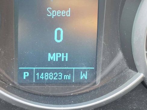 Used 2016 Chevrolet Cruze LT FWD image 9