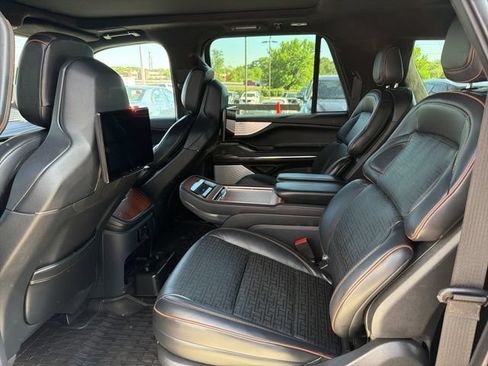 Used 2025 Lincoln Navigator L Black Label AWD/4WD image 11