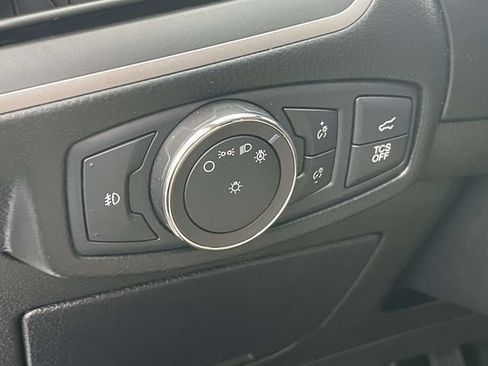 Used 2020 Ford Edge SEL w/ Convenience Package AWD/4WD image 19