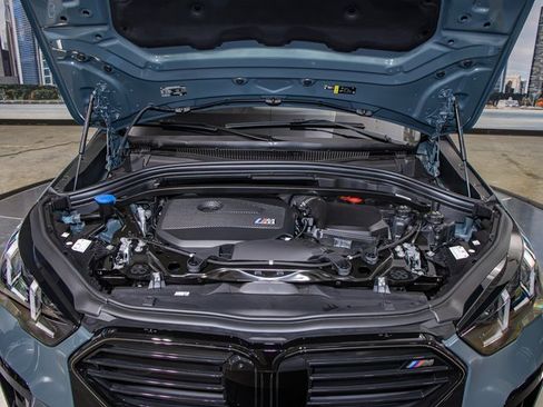 Used 2025 BMW X2 M35i w/ Premium Package image 5