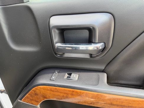 Used 2019 Chevrolet Silverado 2500 High Country w/ Duramax Plus Package image 27