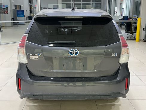 Used 2016 Toyota Prius V Three FWD image 6