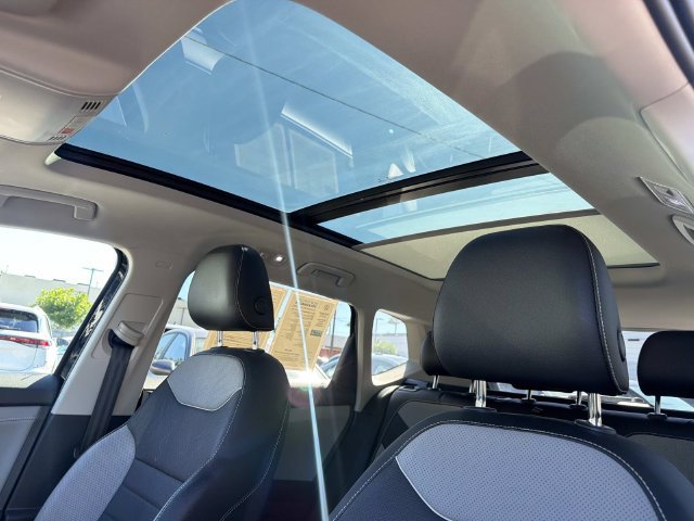 Certified 2023 Volkswagen Taos SEL AWD/4WD image 15