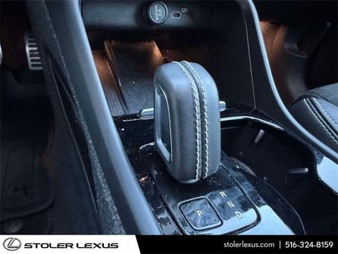 Used 2022 Volvo XC40 P8 Recharge Ultimate image 35