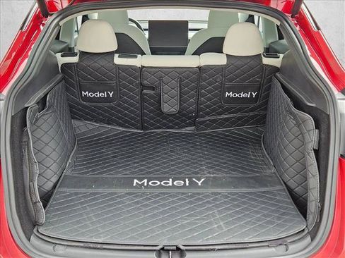 Used 2023 Tesla Model Y Long Range AWD/4WD image 6