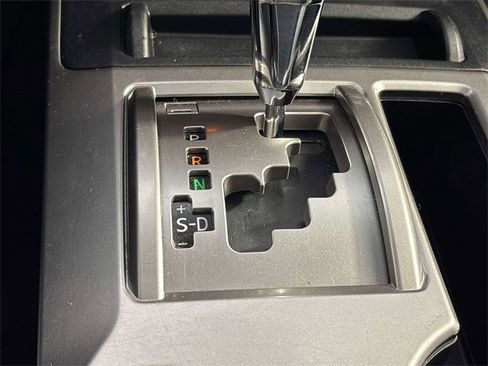 Used 2021 Toyota 4Runner Limited image 20