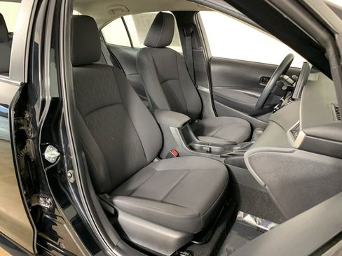 Used 2024 Toyota Corolla LE image 34