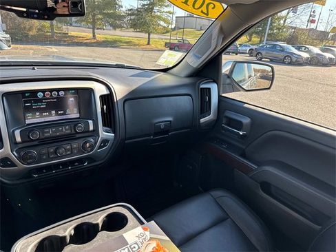 Used 2017 GMC Sierra 1500 SLT w/ SLT Premium Package image 17