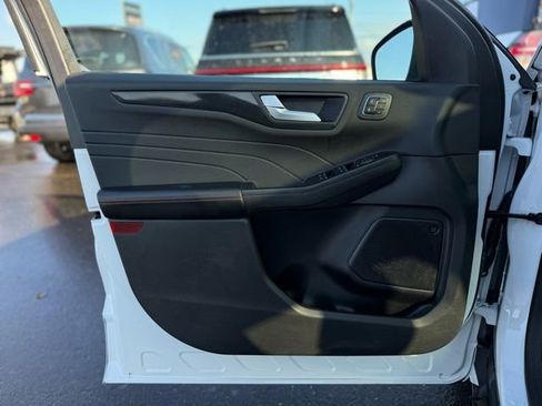 Used 2023 Ford Escape ST-Line Select w/ Tech Pack #2 image 11
