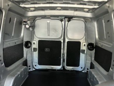 Used 2017 Nissan NV200 S FWD image 12
