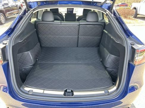 Used 2023 Tesla Model Y Long Range image 21