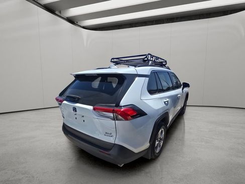 Used 2024 Toyota RAV4 XLE w/ Convenience Package image 10