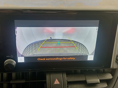 Used 2025 Toyota RAV4 LE AWD/4WD image 21