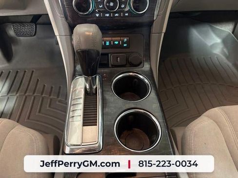 Used 2017 Buick Enclave Convenience w/ Trailering Package FWD image 13