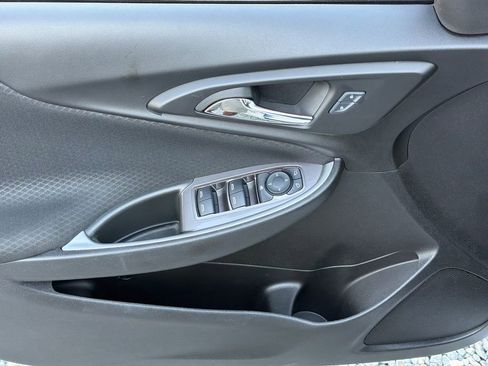 Used 2024 Chevrolet Malibu RS image 3