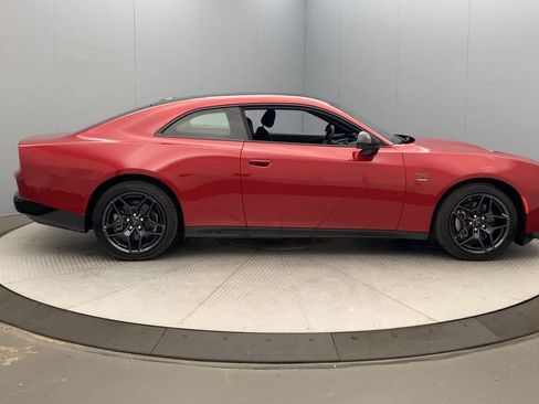Used 2024 Dodge Charger Daytona R/T w/ Plus Group AWD/4WD image 6