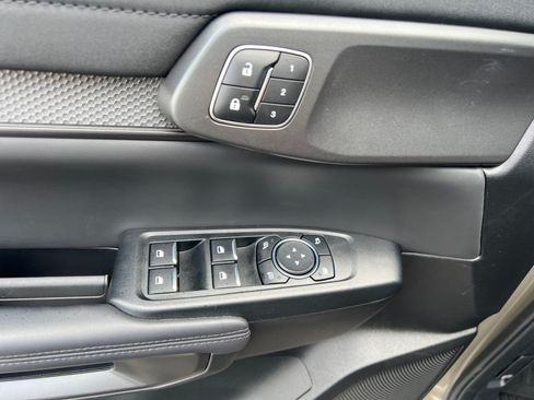 Used 2025 Ford Ranger Raptor AWD/4WD image 11