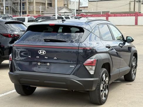 Used 2024 Hyundai Kona SEL AWD/4WD image 4
