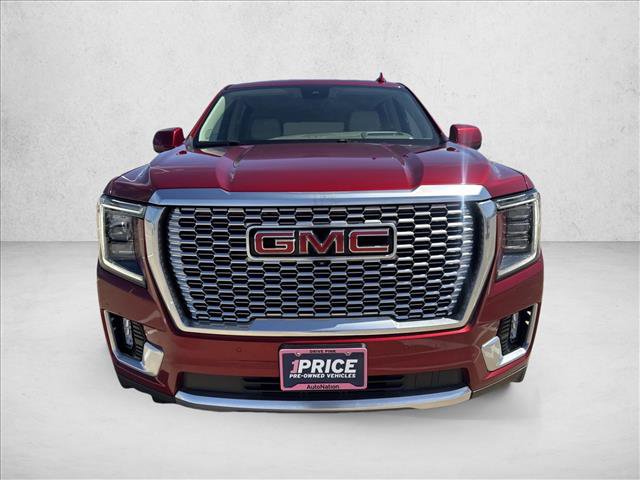 Used 2024 GMC Yukon XL Denali w/ Advanced Technology Package AWD/4WD image 2