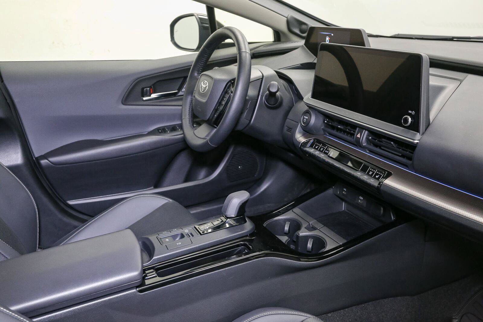 Used 2023 Toyota Prius Limited AWD/4WD image 19