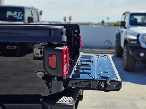 New 2026 Jeep Gladiator Sport image 8