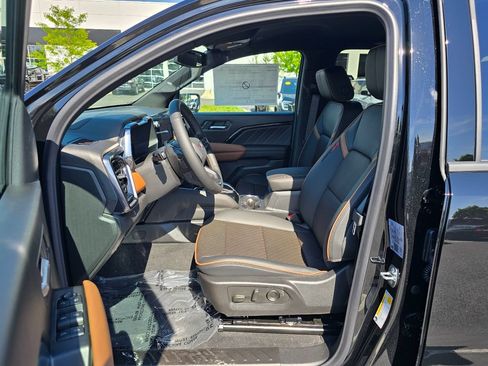New 2026 GMC Canyon AT4 w/ AT4 Premium Package AWD/4WD image 19