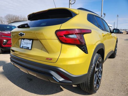 Certified 2024 Chevrolet Trax RS w/ Driver Confidence Package image 37