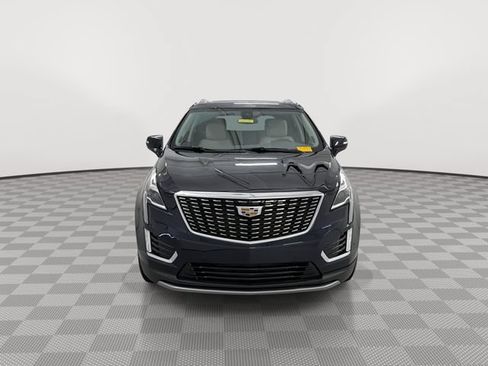 Used 2022 Cadillac XT5 Premium Luxury FWD image 3