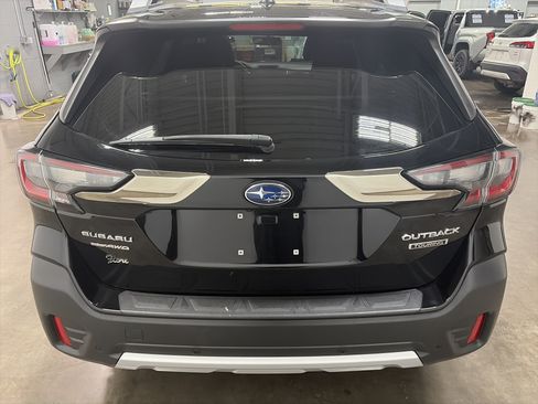 Used 2020 Subaru Outback Touring w/ Popular Package #2 AWD/4WD image 4