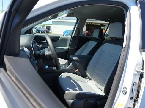 Used 2021 Chevrolet Equinox LS AWD/4WD image 12