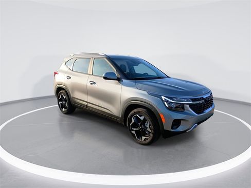 New 2026 Kia Seltos S image 2