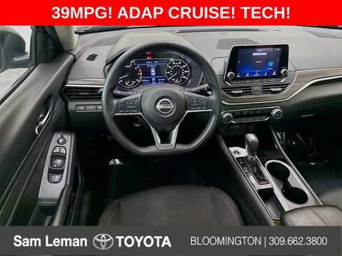 Used 2024 Nissan Altima 2.5 SV image 20