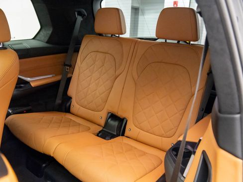 Certified 2024 BMW X7 xDrive40i w/ Executive Package image 19