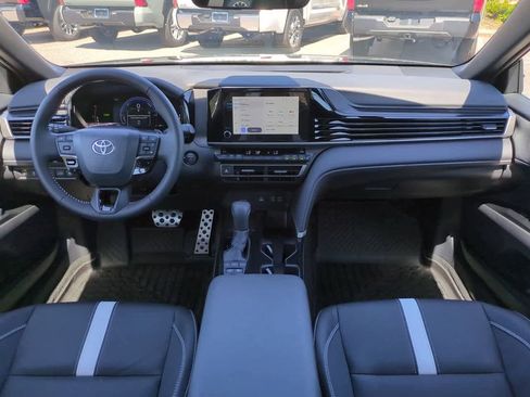 Certified 2026 Toyota Camry SE w/ Convenience Package image 14