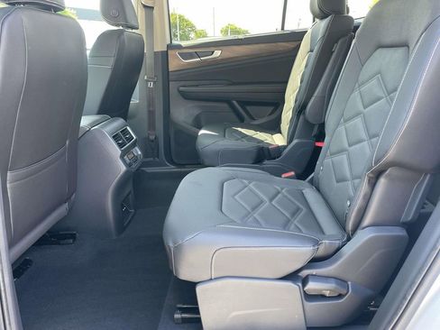 New 2026 Volkswagen Atlas SE FWD image 10