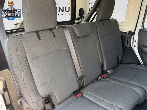 Certified 2025 Jeep Wrangler Unlimited Sahara AWD/4WD image 17