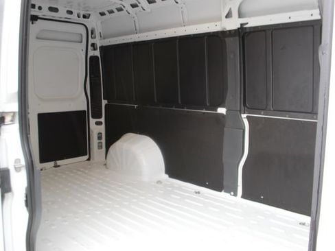 Used 2026 RAM ProMaster 2500 w/ Convenience Group FWD image 6